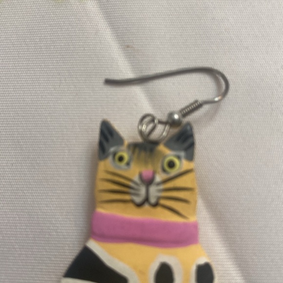 Vintage Dangling Cat Hand Painted Wooden Cat Earrings - Yellow Gold and Black - Picture 5 of 11